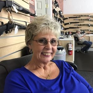 Meet your Posher, Sandra